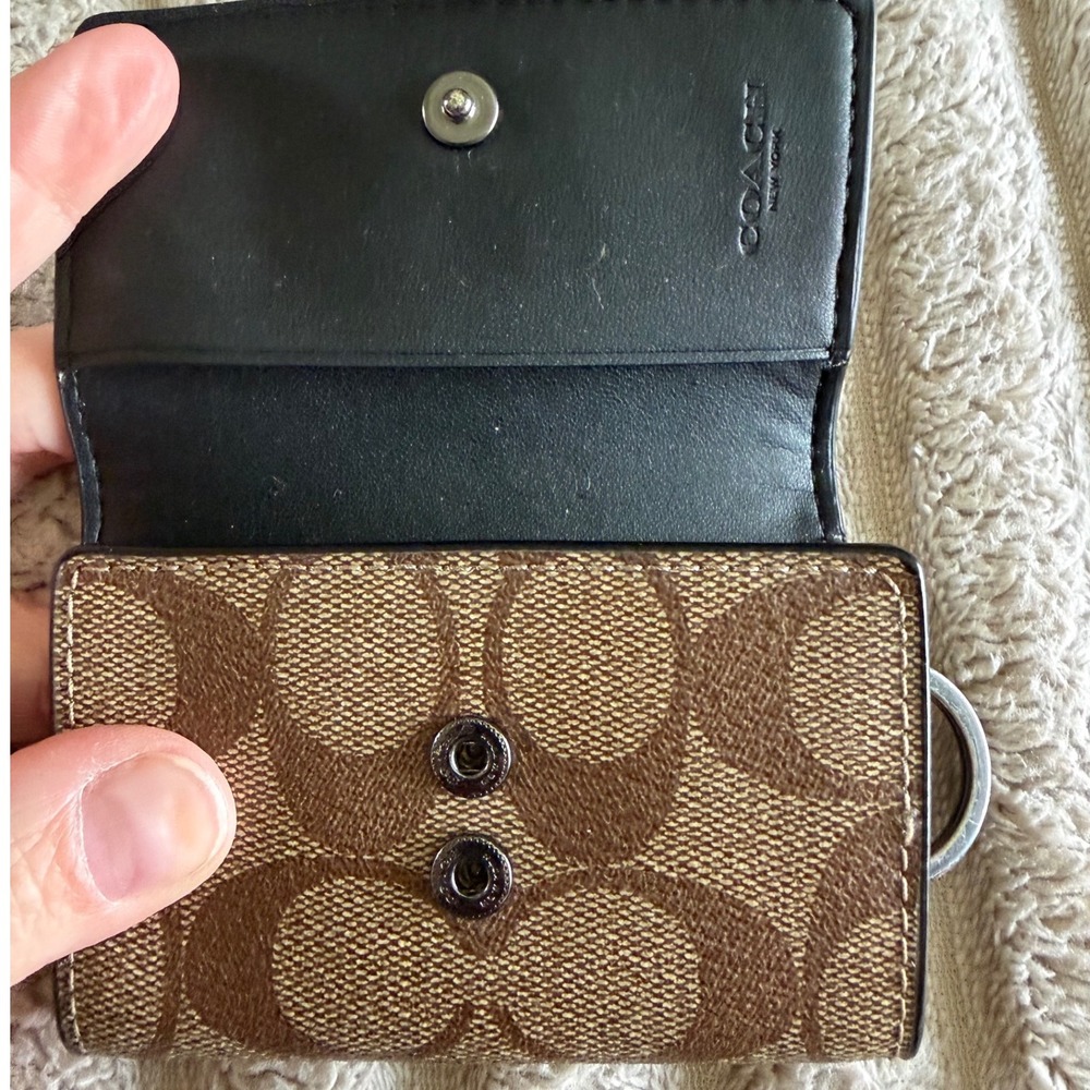 Coach Signature Canvas Five Ring Key Case Brown Tan F76986 - Picture 7 of 11
